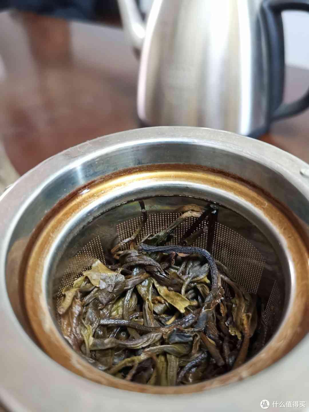 揭秘普洱茶的口感之谜：为何有人觉得它难喝，而有人却觉得好喝？