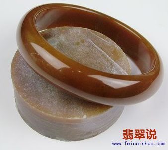 岫岩翡翠糖玉料：一种独特的和田玉替代品