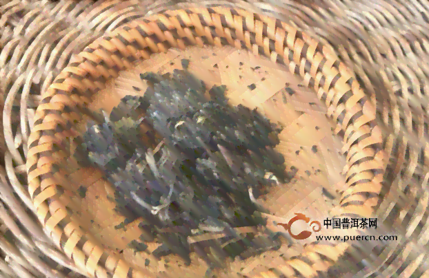 2008年老班章古树普洱茶的价格分析与品鉴——非古树生茶与熟茶的不同价值