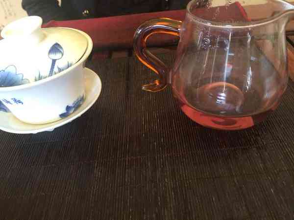 新紫鹃与普洱茶：一种神秘的茶叶品种还是普洱茶的误解？