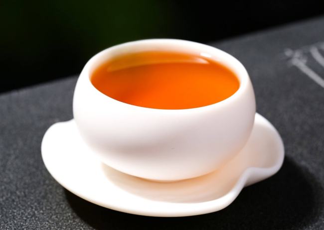 普洱茶的保存方法和期限：未密封存的茶叶是否仍然可饮？