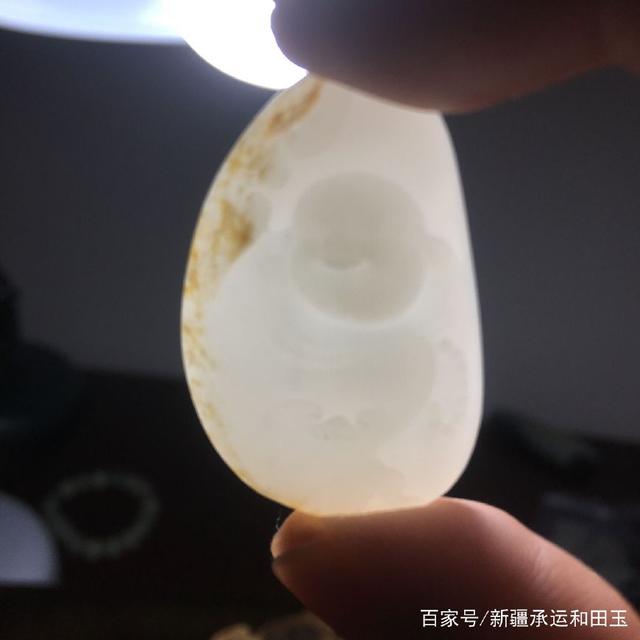 探究和田玉中的线条纹的寓意与象征