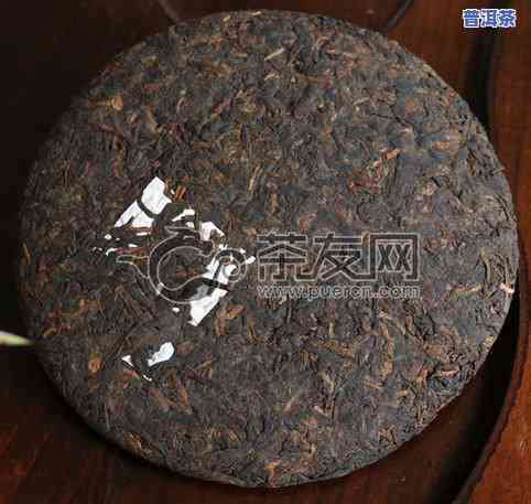 2017年普洱茶市场价格分析：大益生茶与熟茶的价格差异