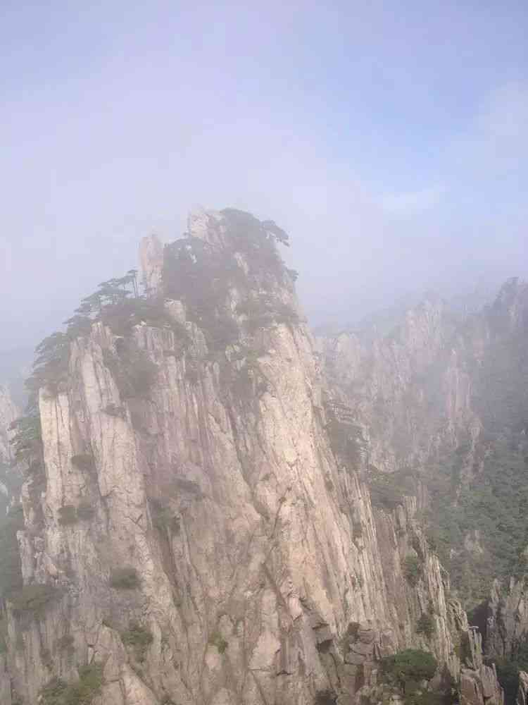 黄山奇石：揭秘这座山脉的珍宝所在