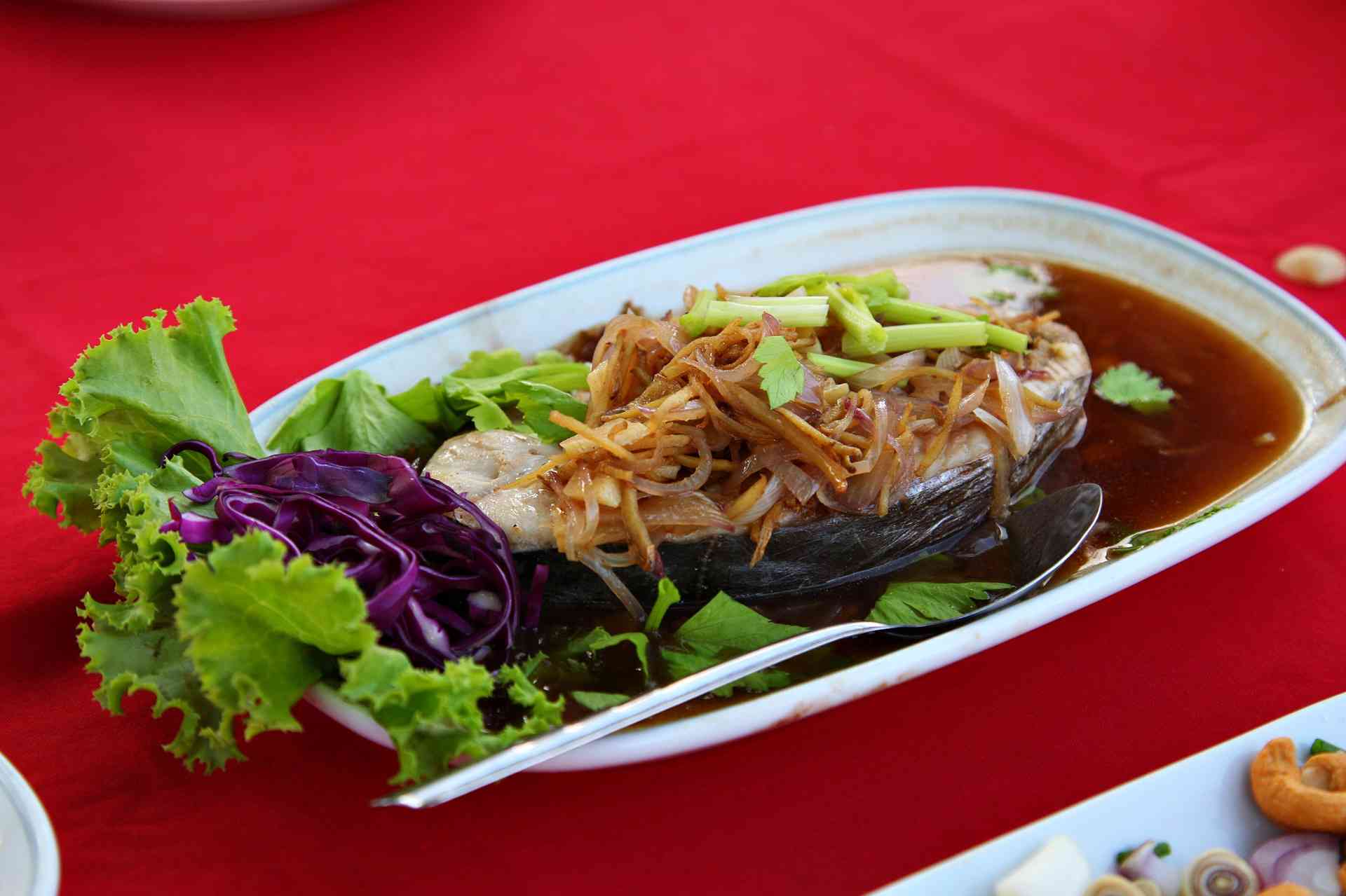 探寻和田美食：舌尖上的风味之旅，一次满足多元味蕾的饕餮盛宴