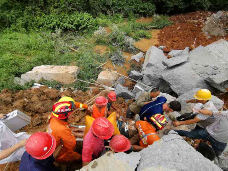 雅安石头玉主要产地及特色：探索这座城市的宝石宝藏