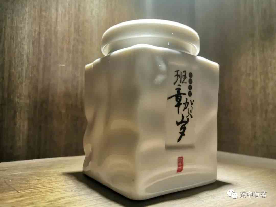 普洱茶保存：使用密封袋还是锡箔纸？哪种方法更优？