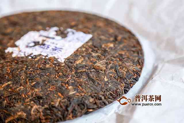 2016年大益高山韵象普洱茶：口感醇厚，山韵悠长的新熟茶体验