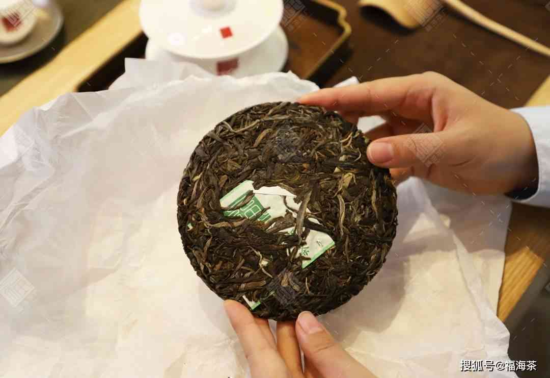 普洱茶饼的存放时间与品质关系探讨：如何更大限度保持其风味？