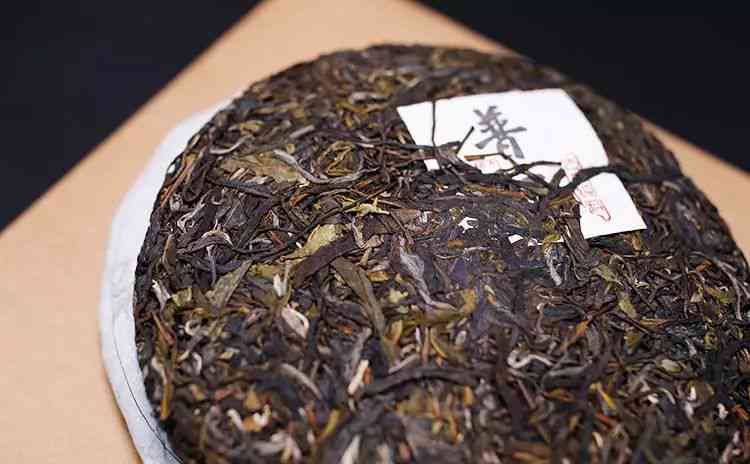 全面解析：碎银子糯米香普洱茶的品质、功效与适用人群，是否值得品茗？