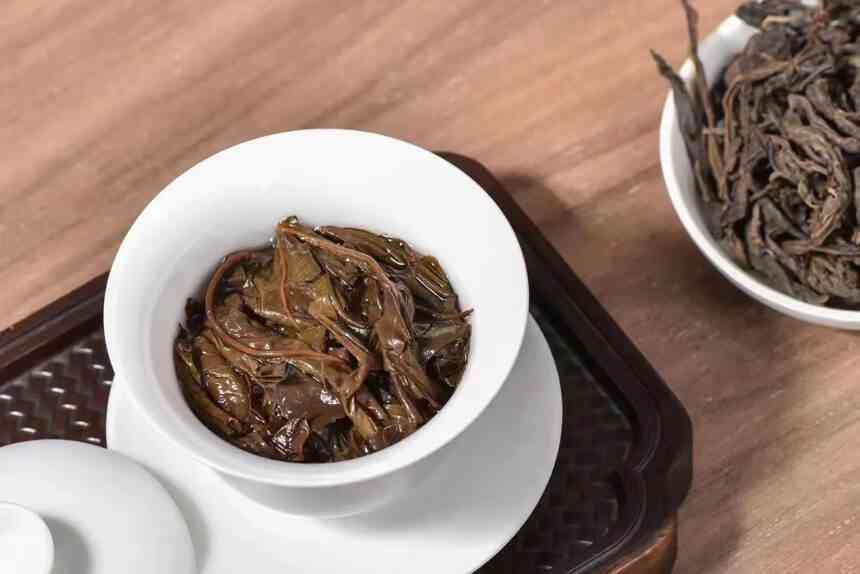 2000年普洱茶生茶散茶