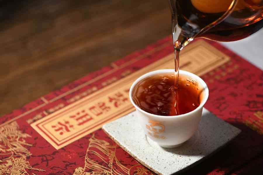 龙园号云南普洱茶：品质越，茶香四溢