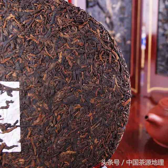 新普洱茶饼纸烂黄点是否正常？如何判断普洱茶饼的质量？