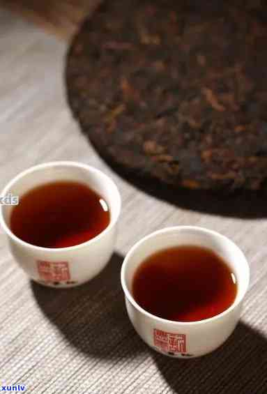 选择合适的紫砂壶泡普洱茶：朱泥、门答腊与普洱茶的理想搭配