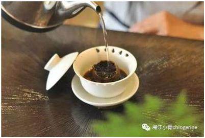 新会陈皮小青柑茶价格：功效、区别及陈年普洱茶解析