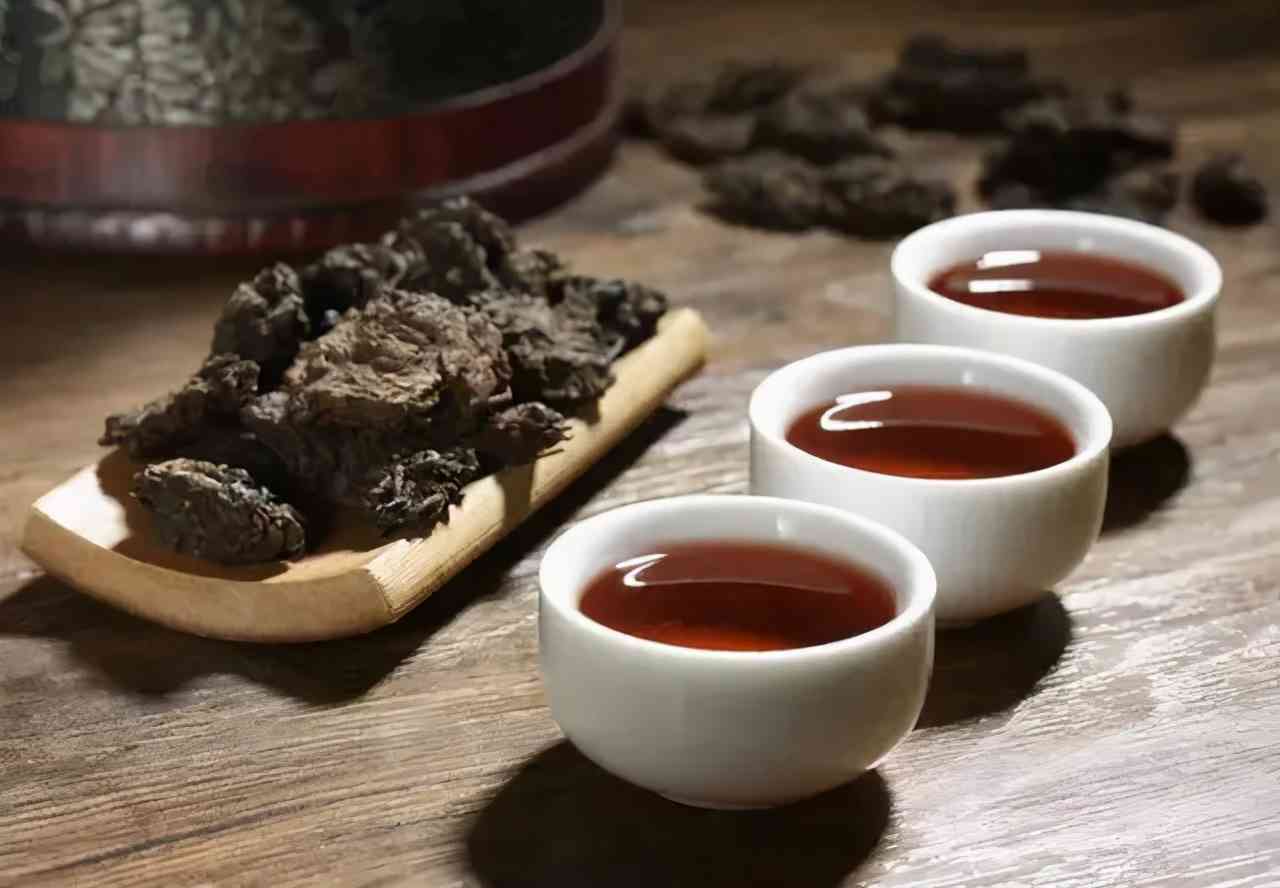 六堡茶与普洱茶：口感对比，寻找茶种