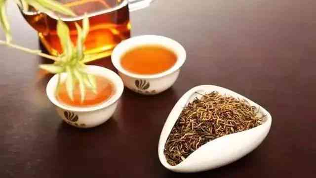 红茶与普洱茶：对比分析，哪种茶叶更适合您？