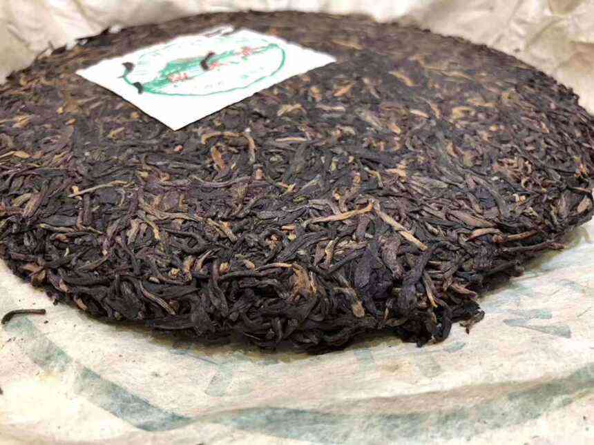 2001年申奥成功念普洱茶饼：下关年下敬业制茗，独特风味传世珍藏