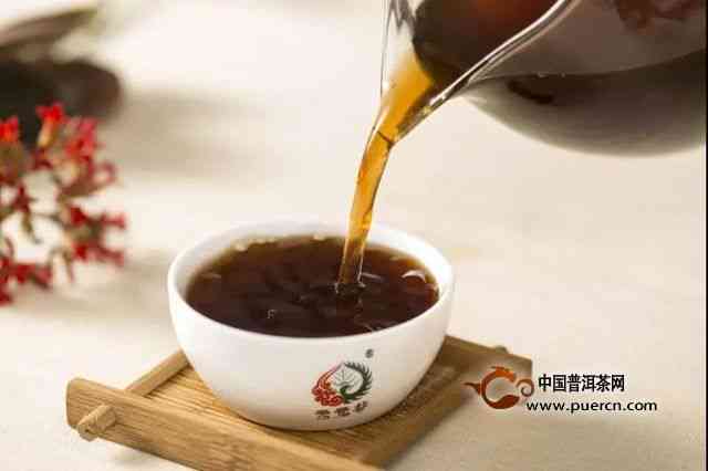 普洱茶表面有白色物质是什么？