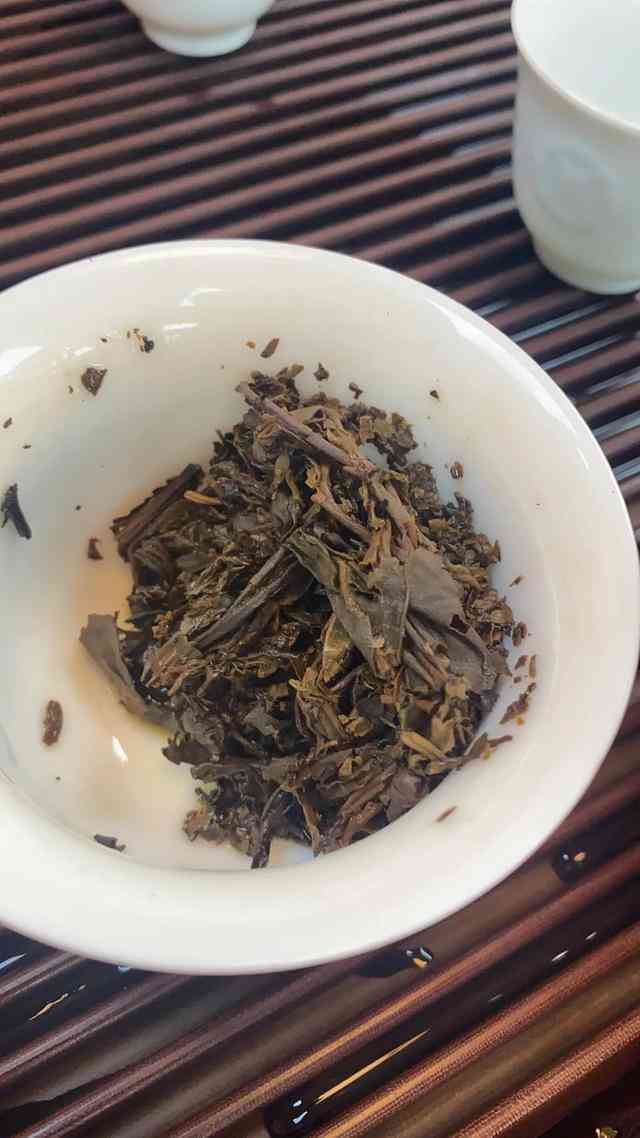 90年代绿印普洱茶价格表与详细信息——包括青饼与熟茶