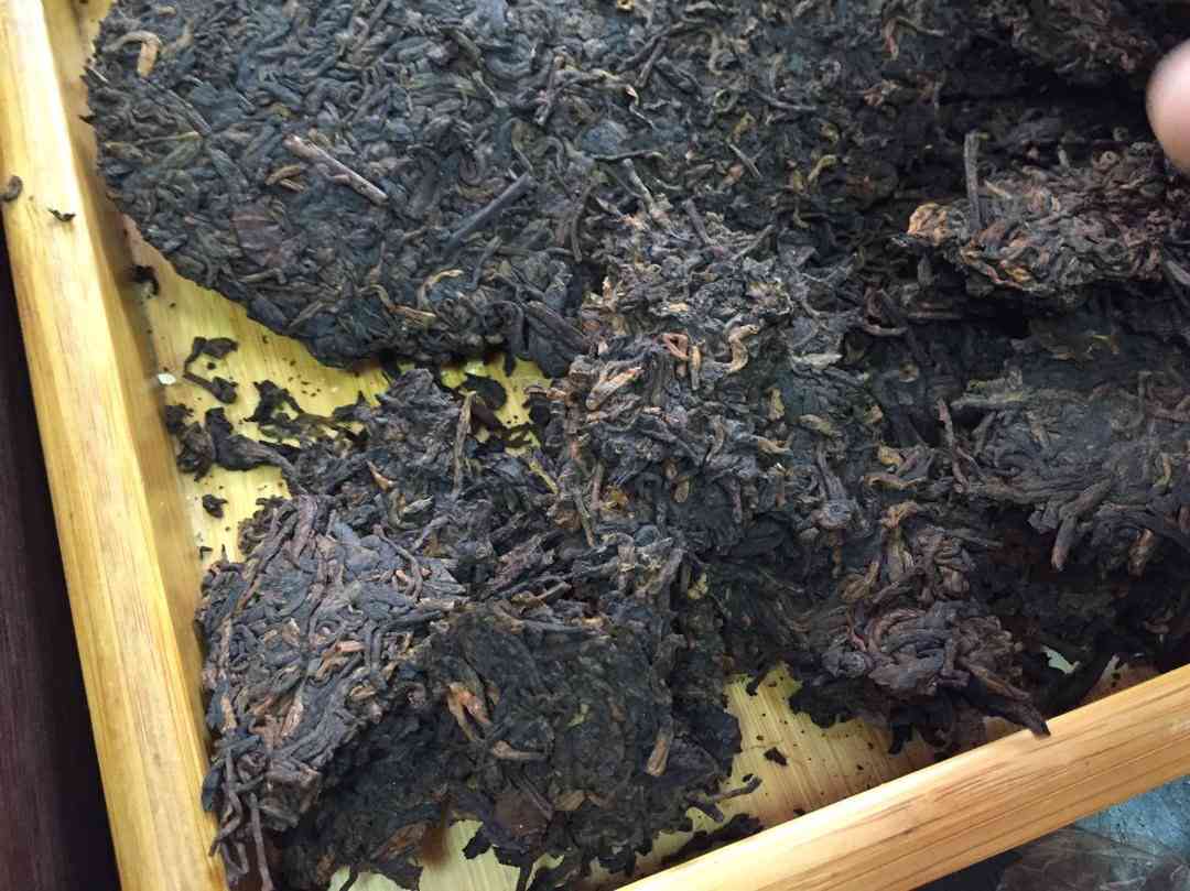 云南老同志纯正普洱熟茶250克：品质越，口感醇厚，了解其历与品鉴方法