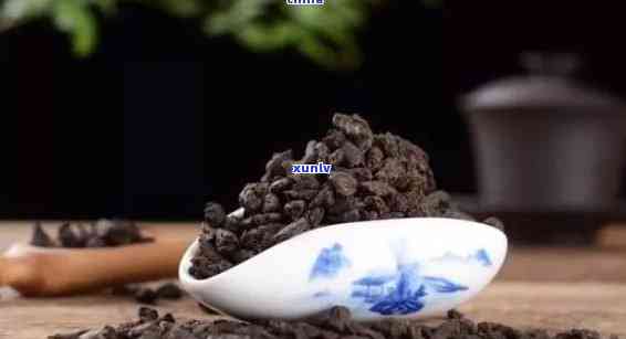 碎银子普洱茶和普洱茶哪个好： 味道、区别与选择