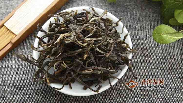 布朗山老班章普洱茶357克价格，2012年的价格，古树茶与生茶的区别。