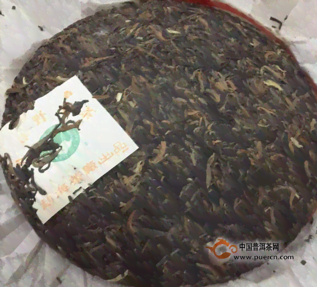 2001年精选大益普洱茶一级青饼：独特风味的大白菜与普洱茶完美融合