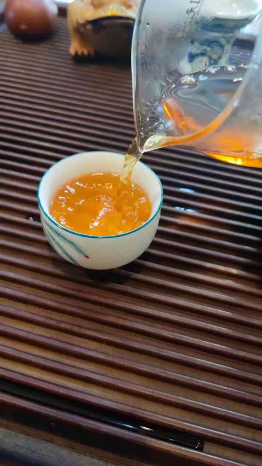 南峤茶厂私人定制的普洱茶是真的吗？能喝吗？