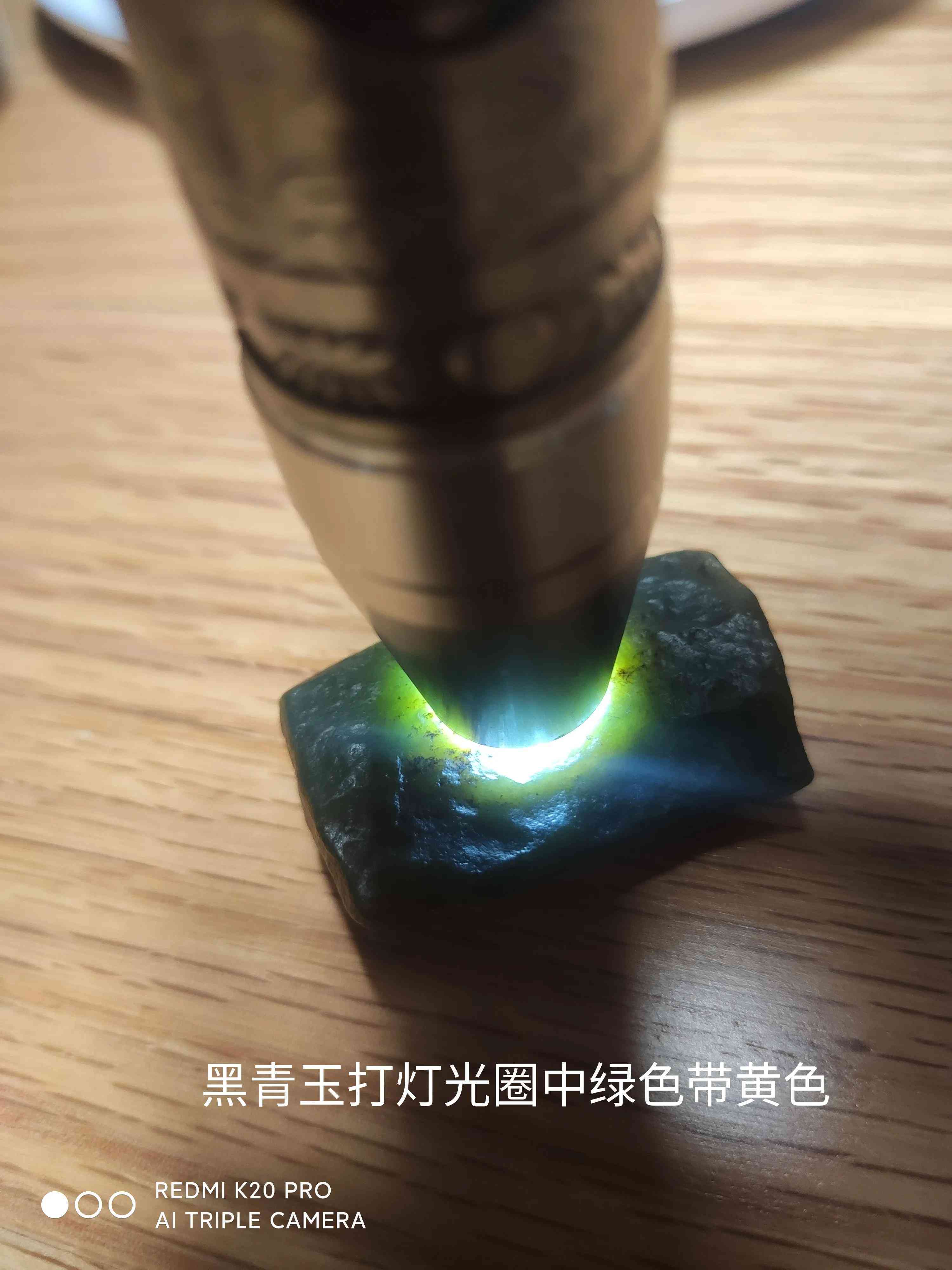 墨玉与黑青玉的美观对比：一种更全面的分析与比较