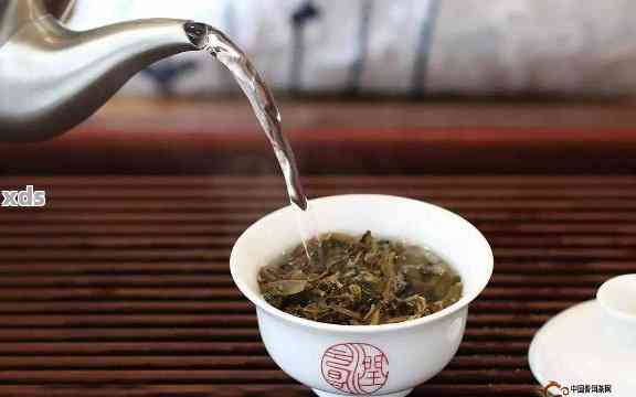 雨天后普洱茶的妥善处理：怎样挽救淋湿的茶叶？