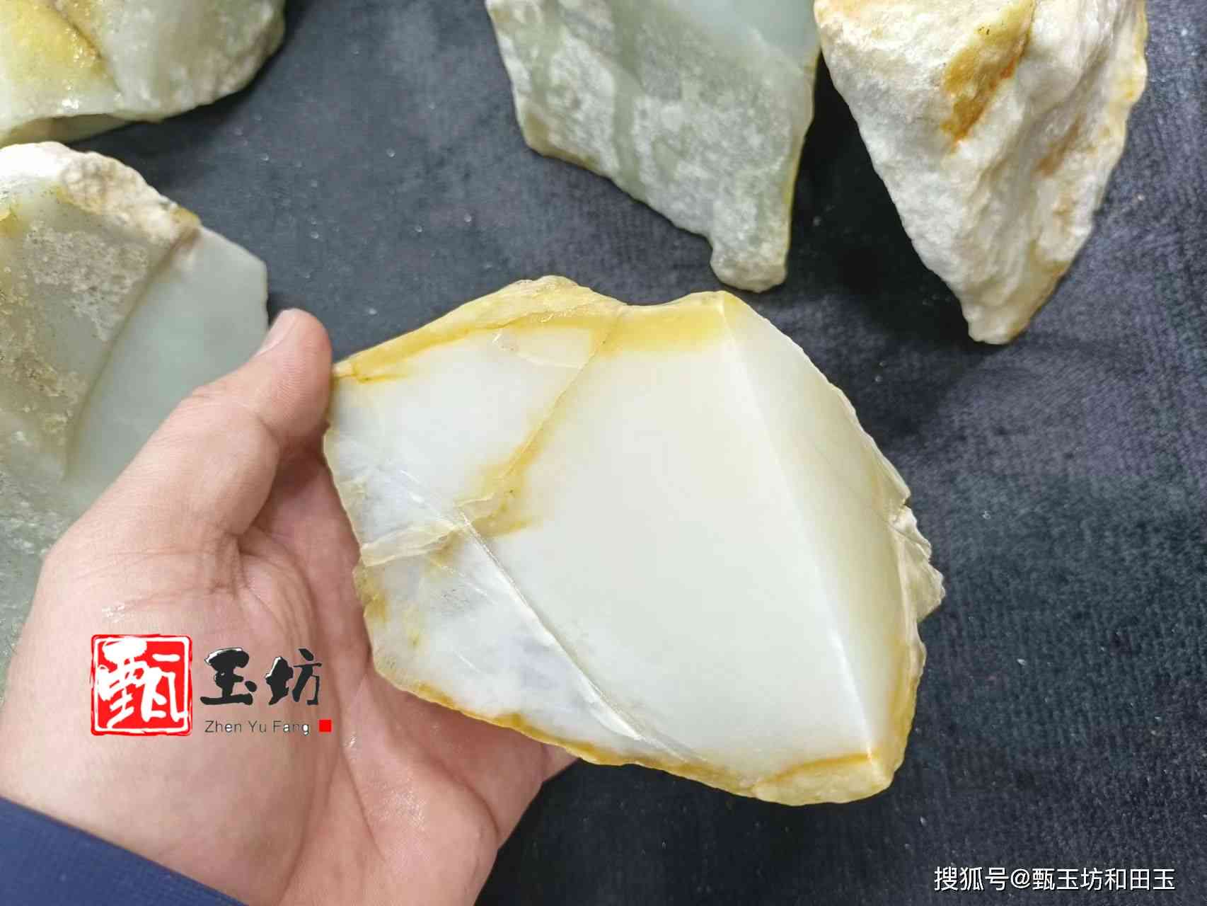 黑山料和田玉：一种稀有品种的解析与独特特征