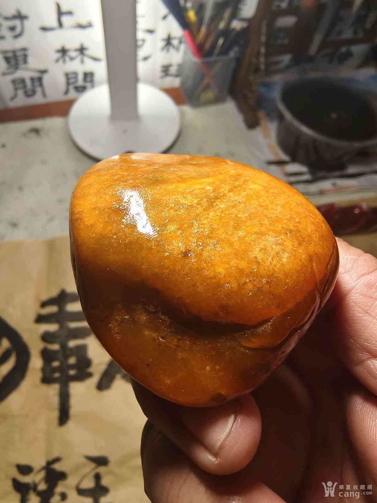 和田玉红皮原石巧雕值钱吗