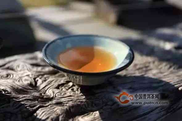 中老期普洱茶交易网：了解中老期普洱茶及其口感体验