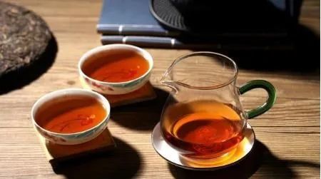 东来普洱茶：全面了解与品鉴指南，让你喝出普洱茶的魅力与精髓