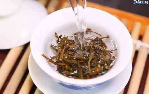 小青：掌握皮普洱茶冲泡的精艺术，让茶香四溢