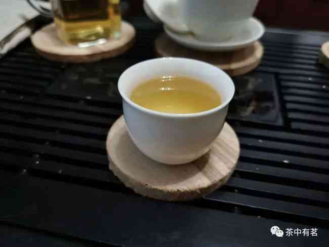 普洱茶什么时间喝的时机：普洱茶功效与饮用时间详解