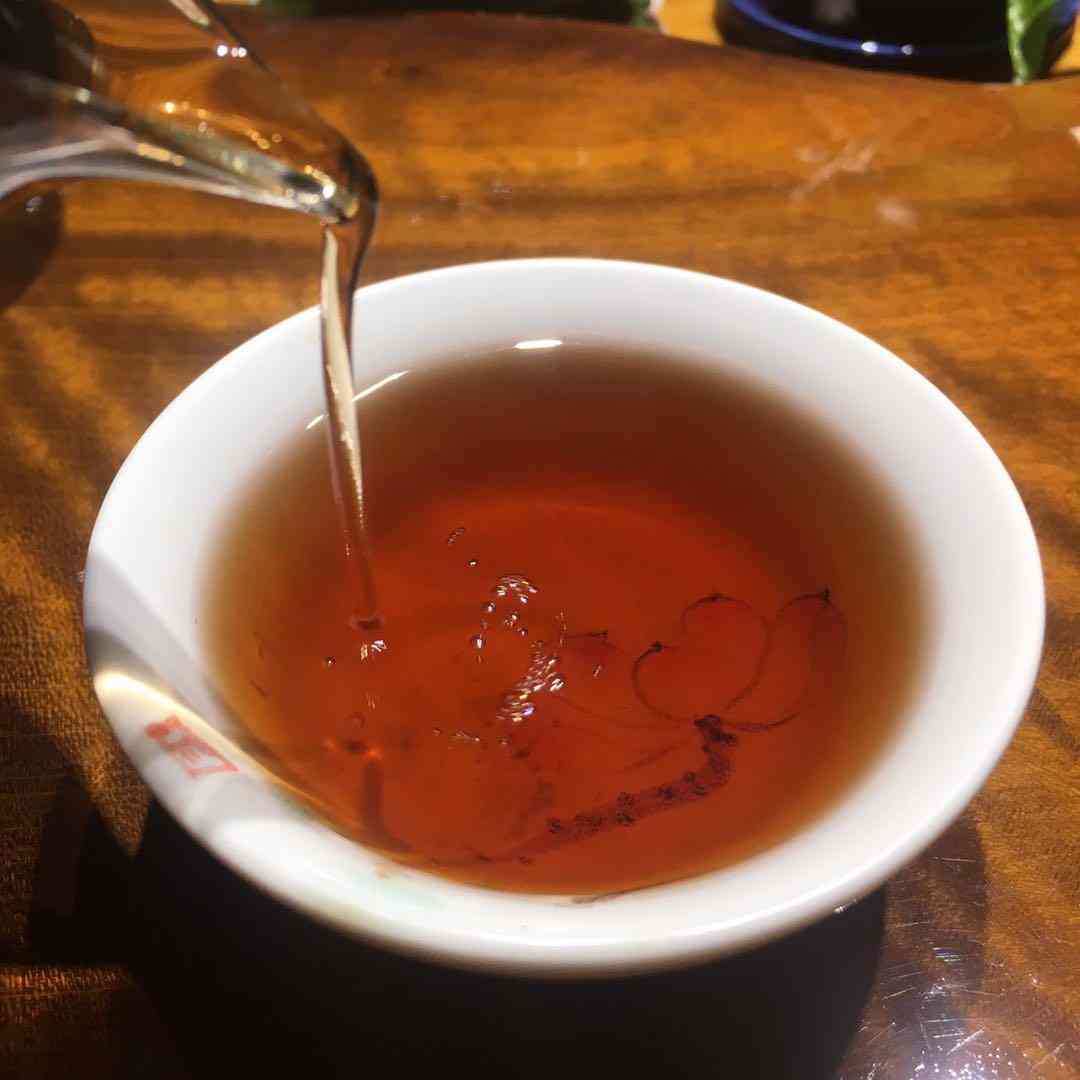 普洱茶中的无酸味现象：正常还是品质问题？