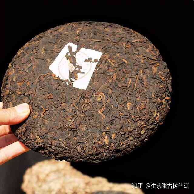 布朗山普洱茶班章特长方体：区别与特点