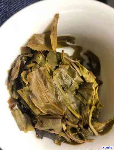 普洱茶班章的口感特点：班章熟普洱茶醇厚迷人，回生津持久。