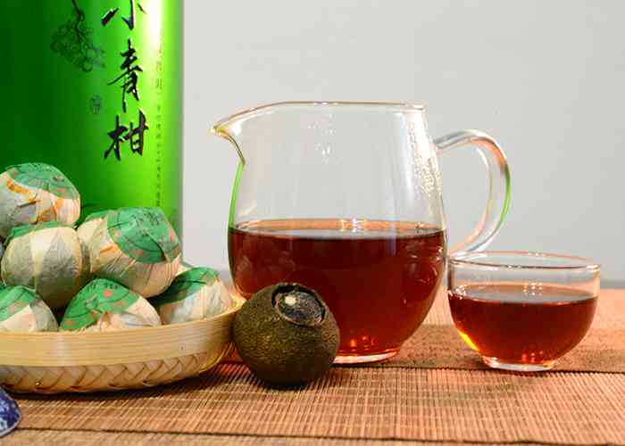 宫廷小青柑怎么泡水喝：熟茶价格、区别、保质期及普洱茶功效解析