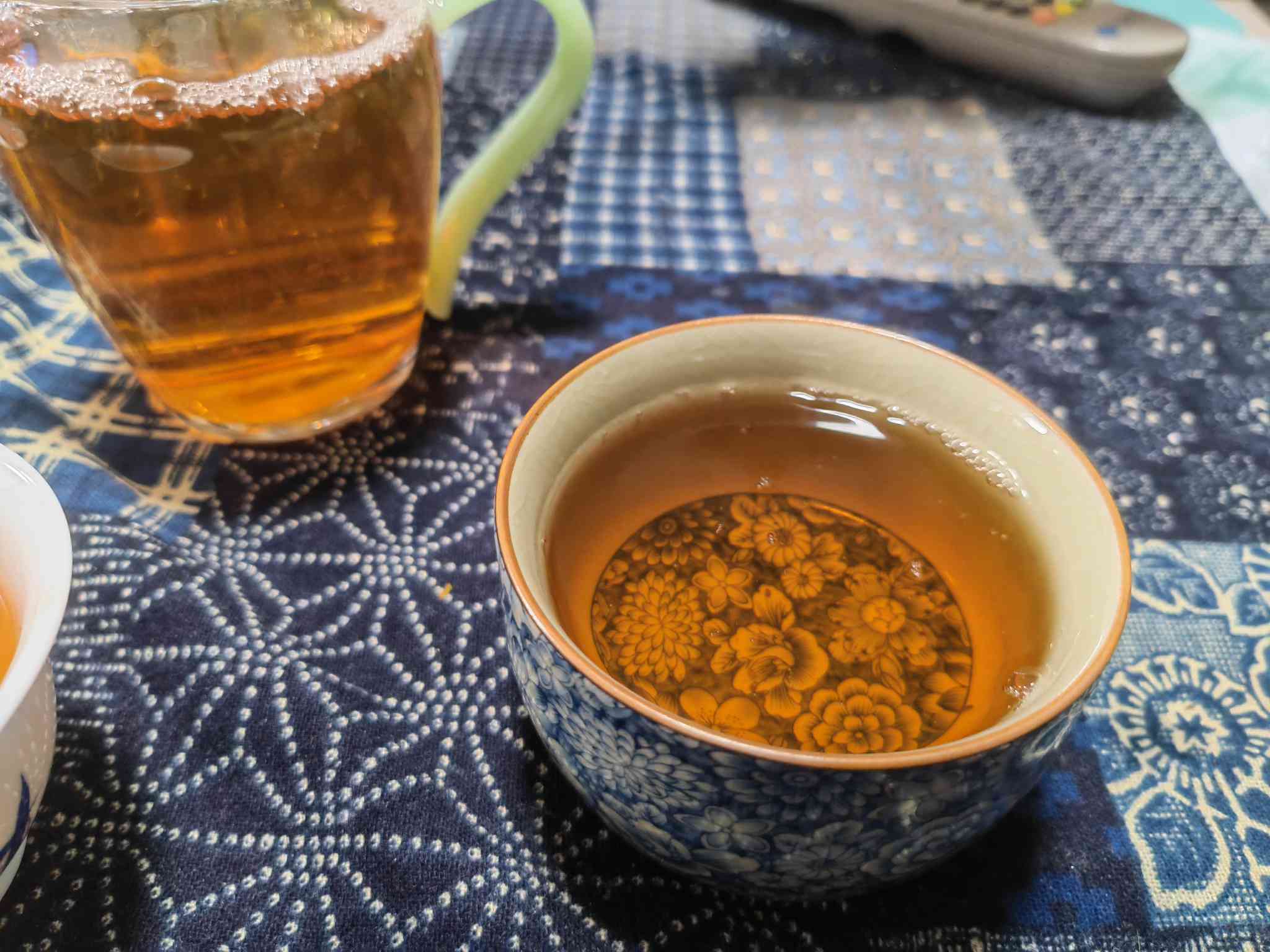 冰岛普洱味道：探索其独特特点与口感，品尝茶香的绝佳选择