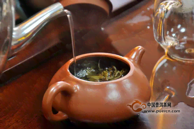 小茶饼生普洱茶的冲泡方法