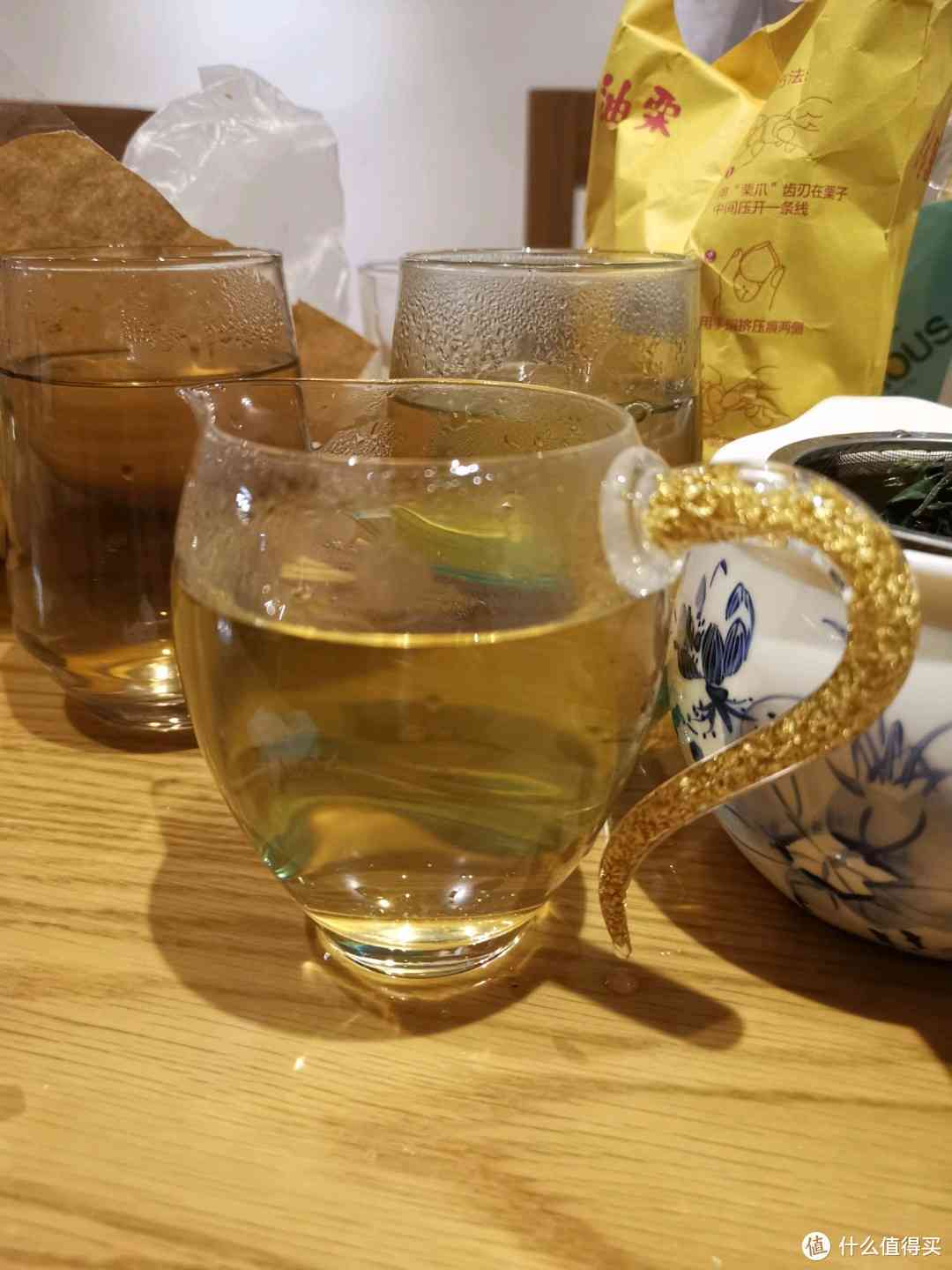 加香料的普洱茶是什么茶：探讨加香料对普洱茶的影响及可能危害