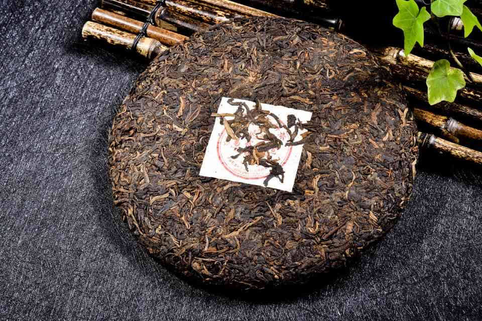 新 普洱茶中的黄毛现象及其对茶叶品质的影响