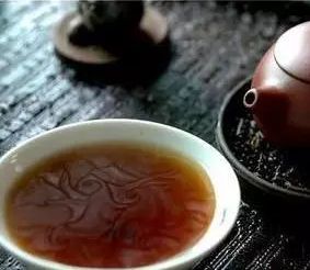 普洱茶冷了有絮状物是好茶吗