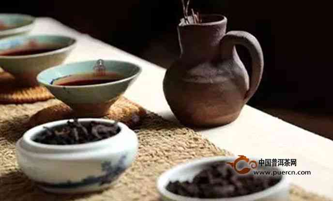 普洱茶的三大类型：散茶、生茶和熟茶的深度解析与比较