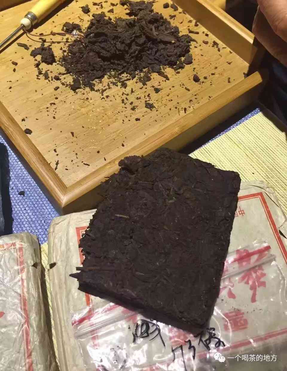 普洱砖茶怎么辨别好坏：掌握这四招，轻松选出好茶！