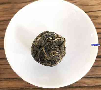 冰岛古树龙珠茶：生茶与熟茶的口感对比与选择之道