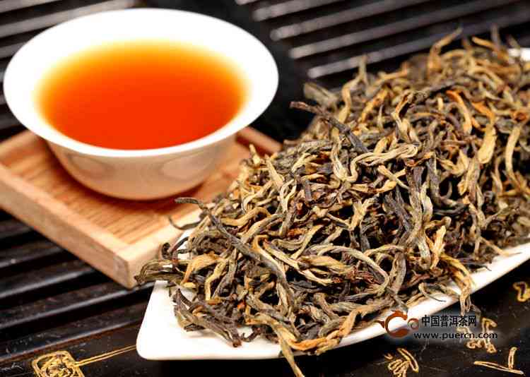 '红茶绿茶普洱茶的区别与功效：一种全面的茶类比较'